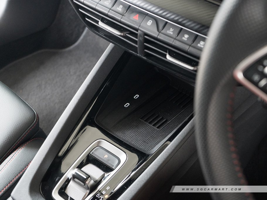 https://i.i-sgcm.com/new_cars/cars/21531/21531_g92