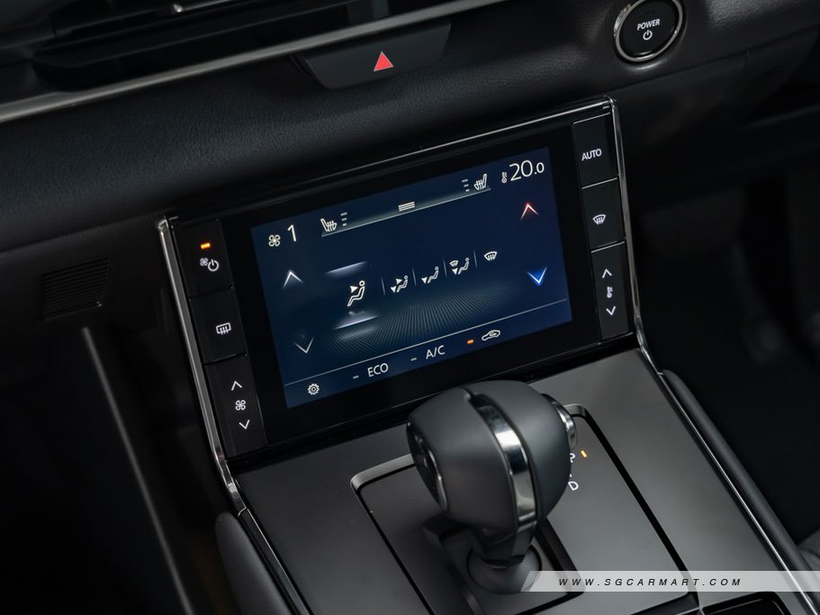 https://i.i-sgcm.com/new_cars/cars/21534/21534_g22