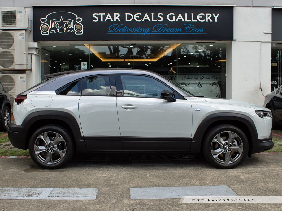 https://i.i-sgcm.com/new_cars/cars/21534/21534_g29