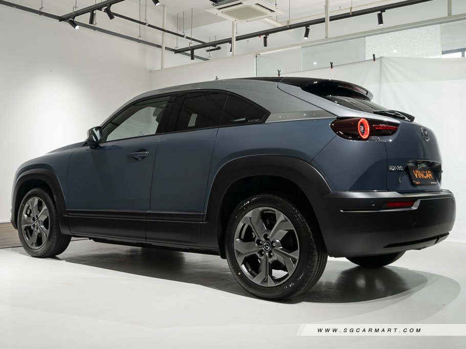 https://i.i-sgcm.com/new_cars/cars/21534/21534_g2