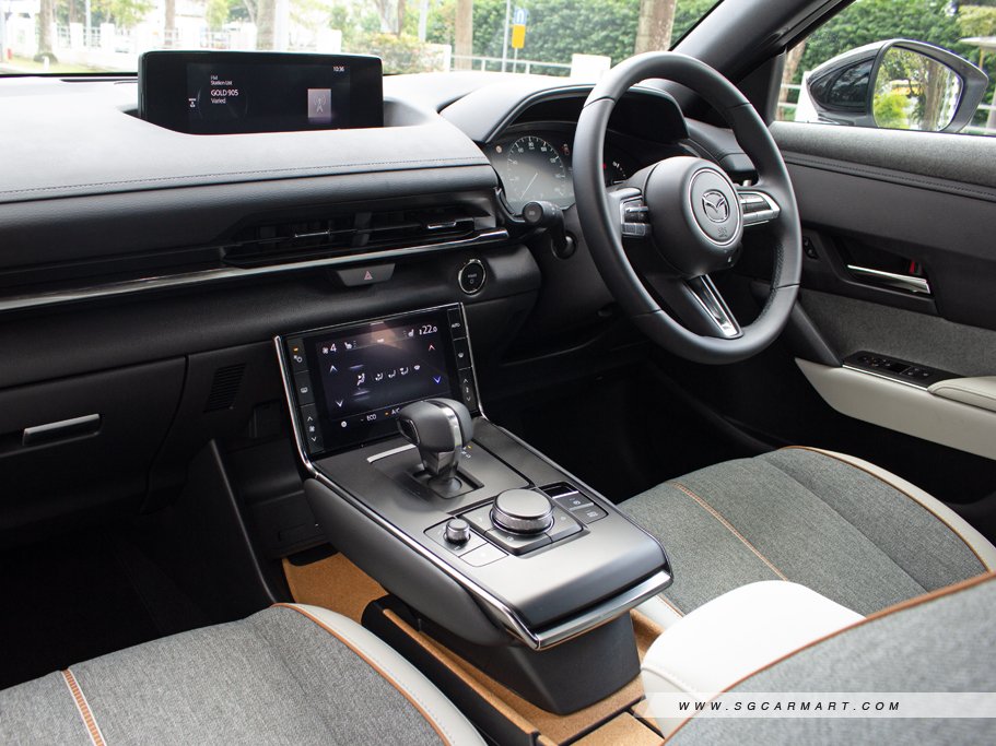 https://i.i-sgcm.com/new_cars/cars/21534/21534_g38