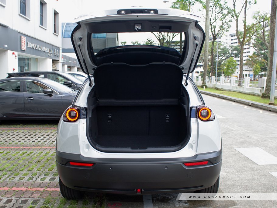 https://i.i-sgcm.com/new_cars/cars/21534/21534_g47