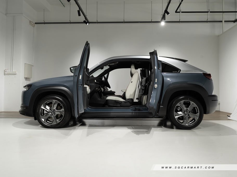 https://i.i-sgcm.com/new_cars/cars/21534/21534_g5