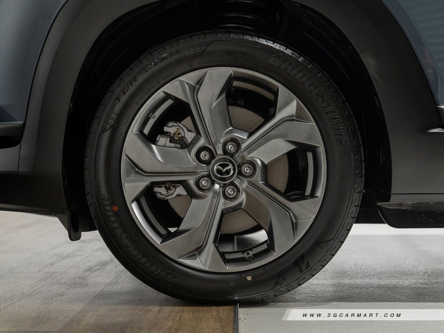 https://i.i-sgcm.com/new_cars/cars/21534/21534_g8