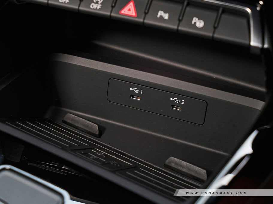 https://i.i-sgcm.com/new_cars/cars/21541/21541_g37