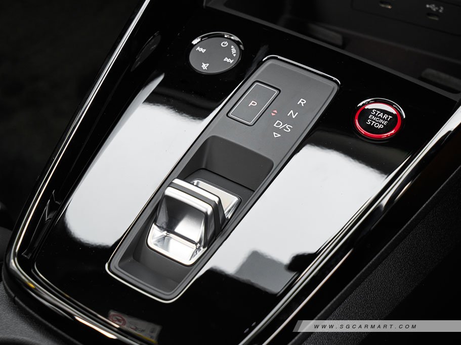 https://i.i-sgcm.com/new_cars/cars/21541/21541_g40