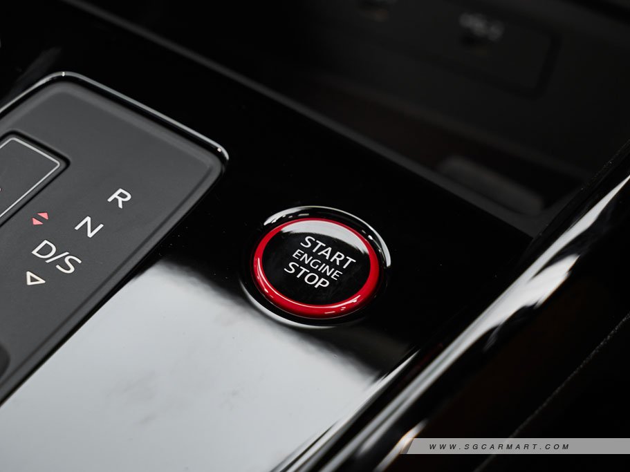 https://i.i-sgcm.com/new_cars/cars/21541/21541_g42