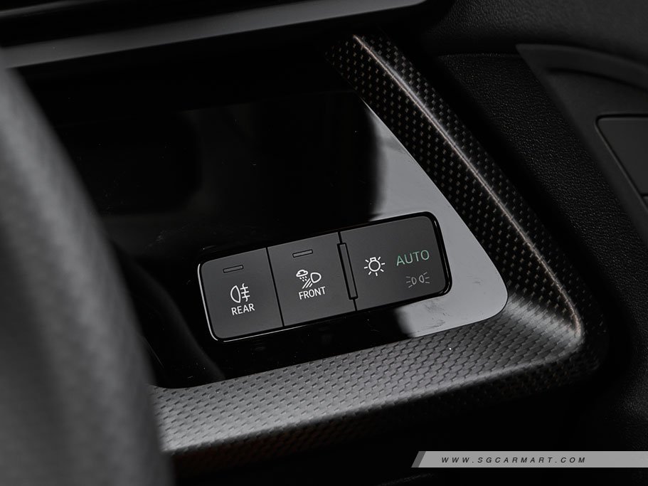https://i.i-sgcm.com/new_cars/cars/21541/21541_g49