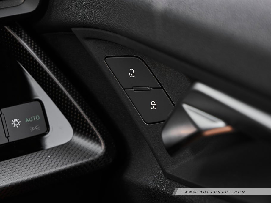 https://i.i-sgcm.com/new_cars/cars/21541/21541_g50