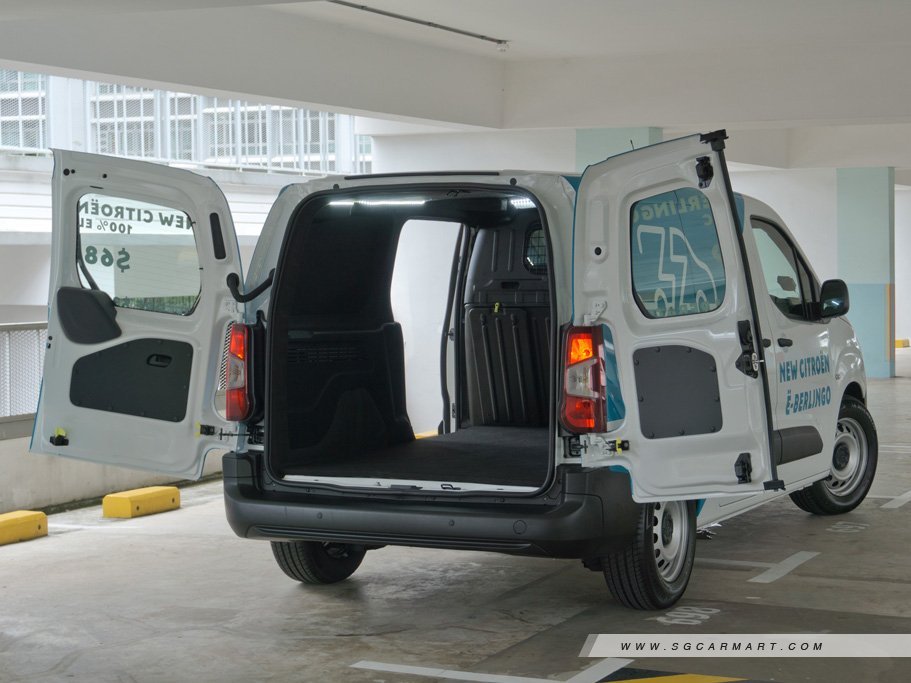 https://i.i-sgcm.com/new_cars/cars/21543/21543_g33