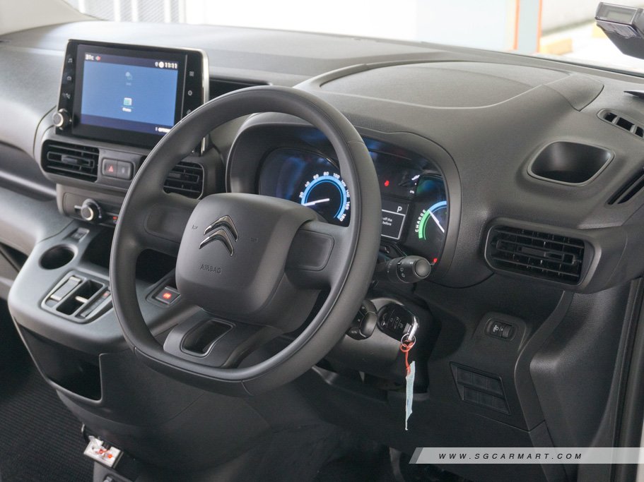 https://i.i-sgcm.com/new_cars/cars/21543/21543_g43