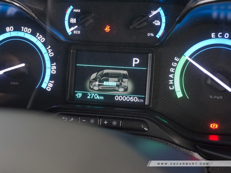 https://i.i-sgcm.com/new_cars/cars/21543/21543_g46