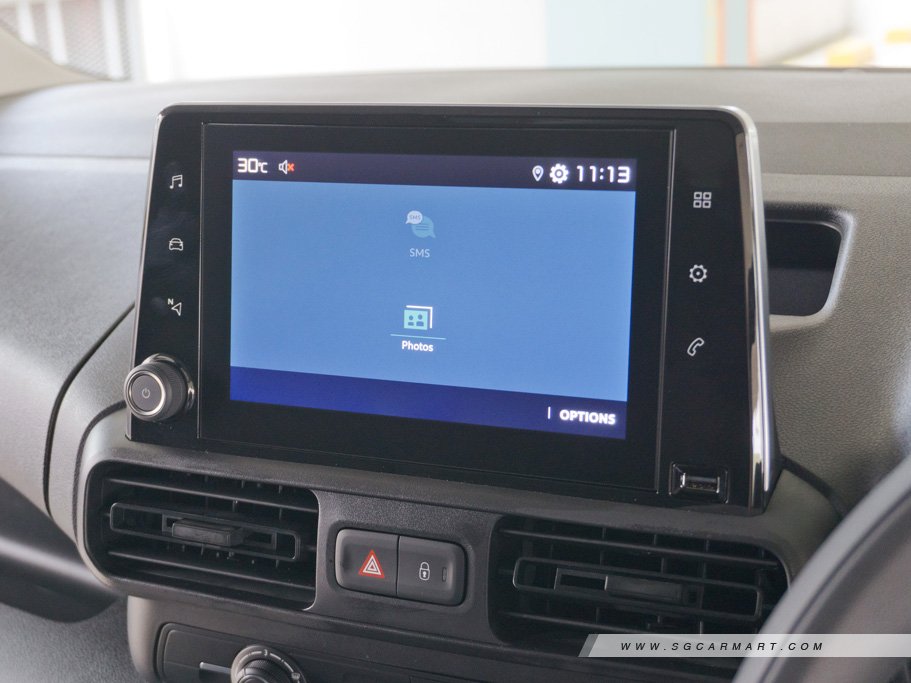 https://i.i-sgcm.com/new_cars/cars/21543/21543_g49