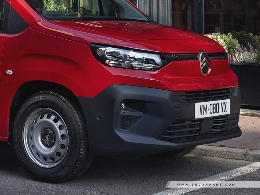 https://i.i-sgcm.com/new_cars/cars/21543/21543_g61