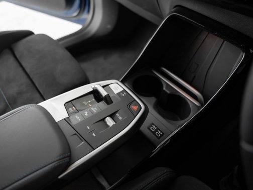 https://i.i-sgcm.com/new_cars/cars/21544/21544_g116