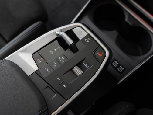 https://i.i-sgcm.com/new_cars/cars/21544/21544_g117