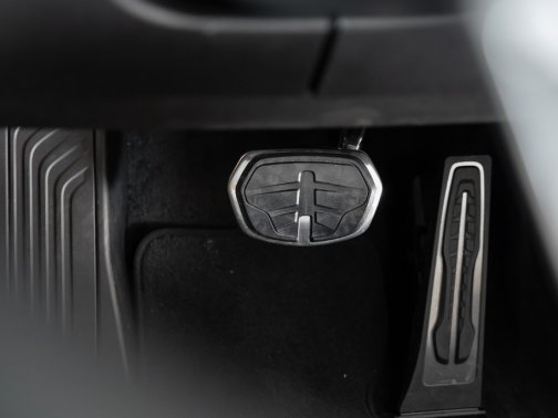 https://i.i-sgcm.com/new_cars/cars/21544/21544_g125