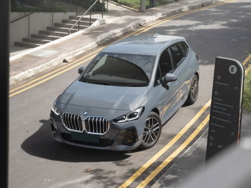 https://i.i-sgcm.com/new_cars/cars/21544/21544_g135