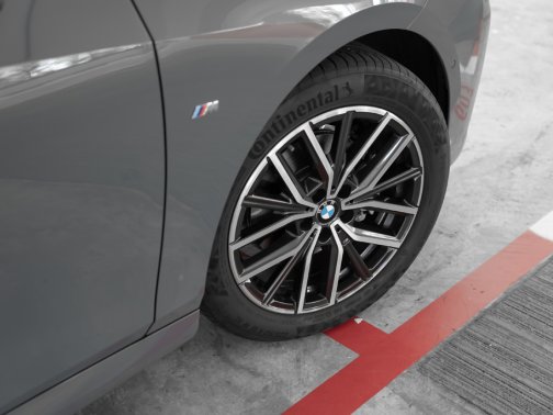 https://i.i-sgcm.com/new_cars/cars/21544/21544_g145