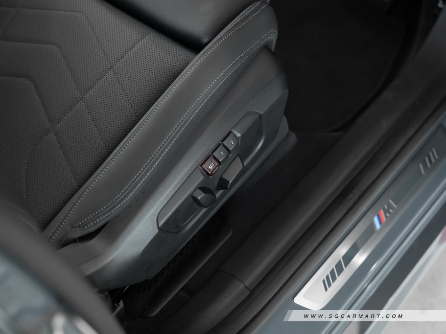 https://i.i-sgcm.com/new_cars/cars/21544/21544_g158