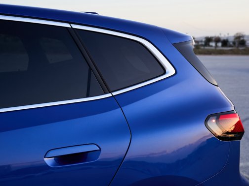 https://i.i-sgcm.com/new_cars/cars/21544/21544_g47