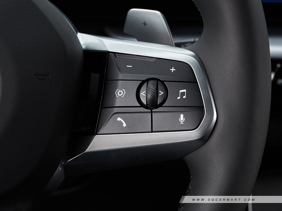 https://i.i-sgcm.com/new_cars/cars/21544/21544_g56