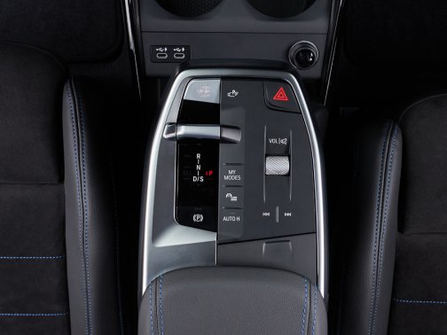 https://i.i-sgcm.com/new_cars/cars/21544/21544_g61