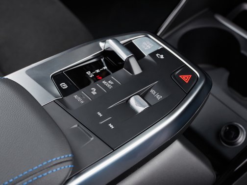 https://i.i-sgcm.com/new_cars/cars/21544/21544_g62