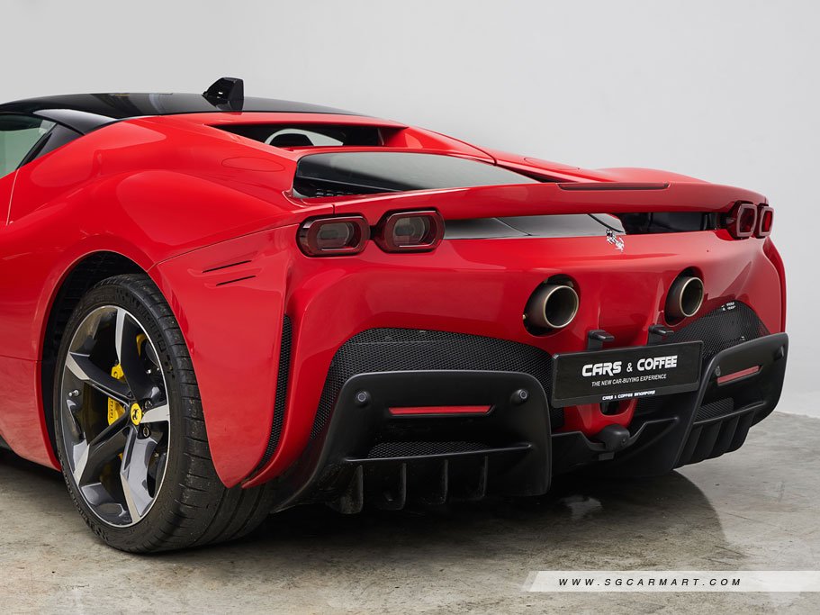 Ferrari SF90 Stradale Plug-in Hybrid 4.0 V8 14