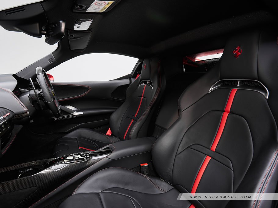 Ferrari SF90 Stradale Plug-in Hybrid 4.0 V8 20