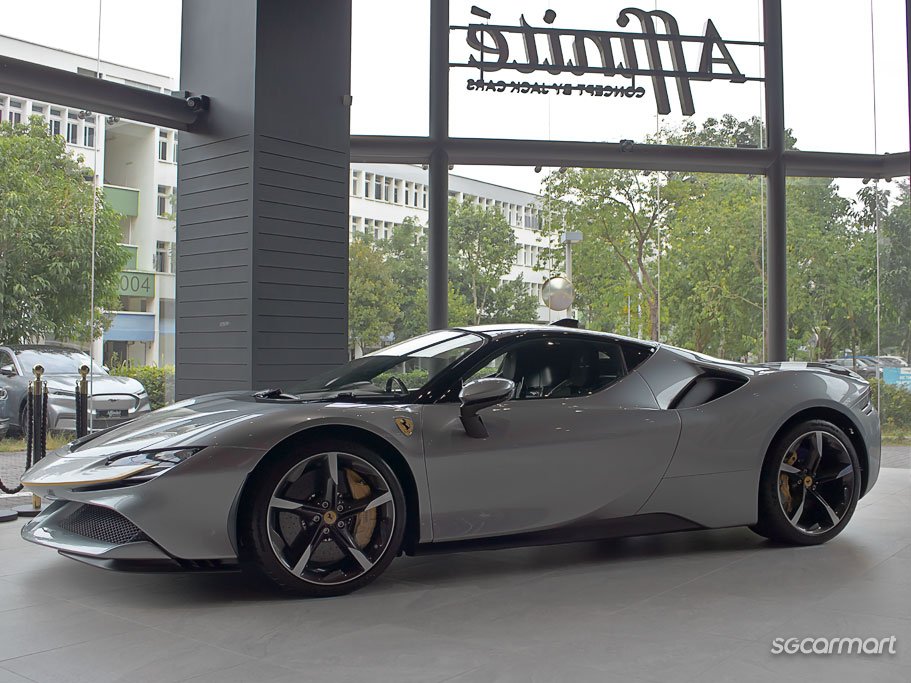 Ferrari SF90 Stradale Plug-in Hybrid 4.0 V8 Assetto Fiorano 41
