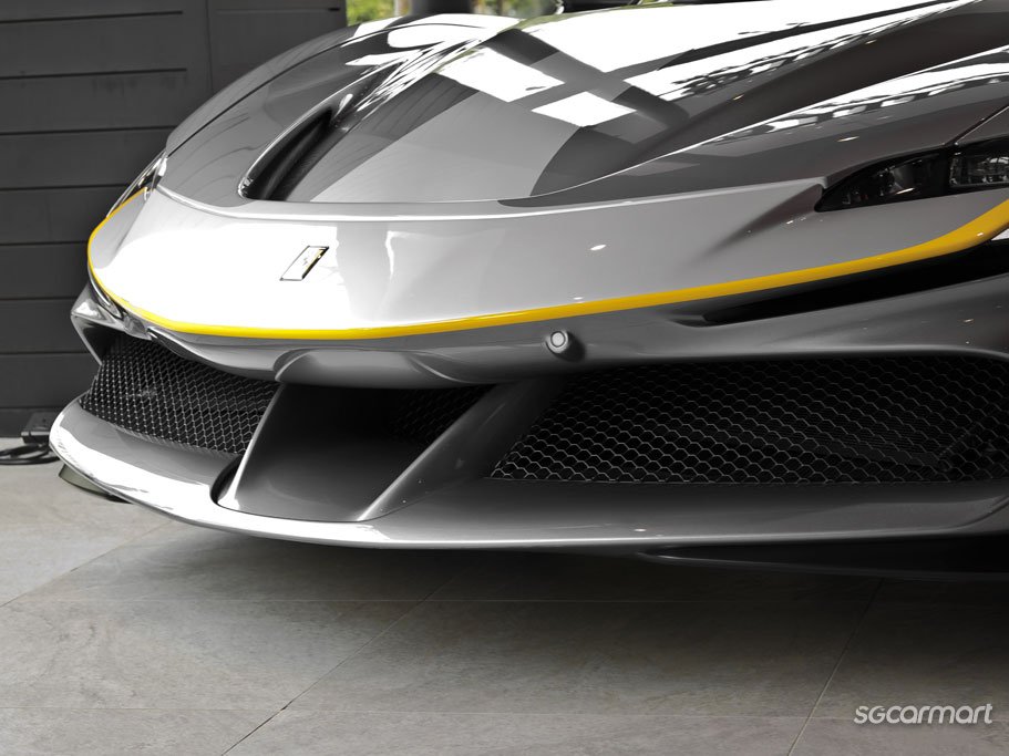 Ferrari SF90 Stradale Plug-in Hybrid 4.0 V8 Assetto Fiorano 45