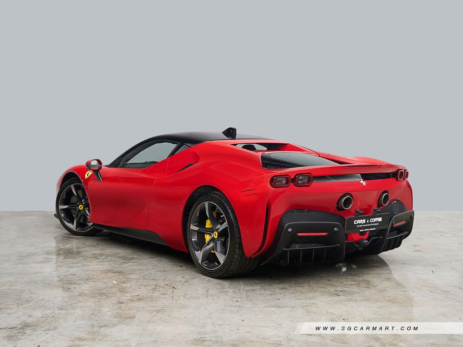Ferrari SF90 Stradale Plug-in Hybrid 4.0 V8 4