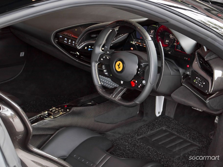 Ferrari SF90 Stradale Plug-in Hybrid 4.0 V8 Assetto Fiorano 57