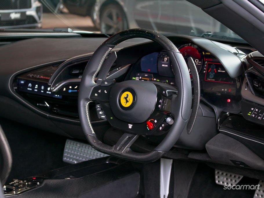 Ferrari SF90 Stradale Plug-in Hybrid 4.0 V8 Assetto Fiorano 58