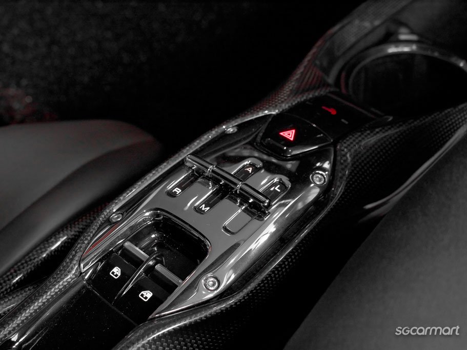Ferrari SF90 Stradale Plug-in Hybrid 4.0 V8 Assetto Fiorano 69