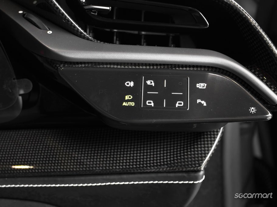 Ferrari SF90 Stradale Plug-in Hybrid 4.0 V8 Assetto Fiorano 71