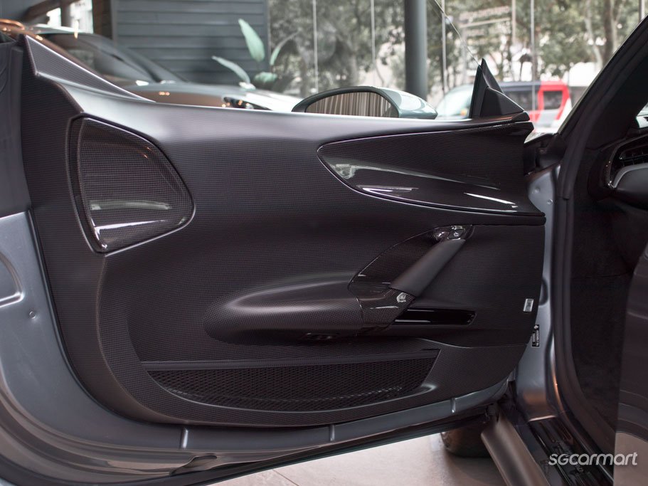 Ferrari SF90 Stradale Plug-in Hybrid 4.0 V8 Assetto Fiorano 76