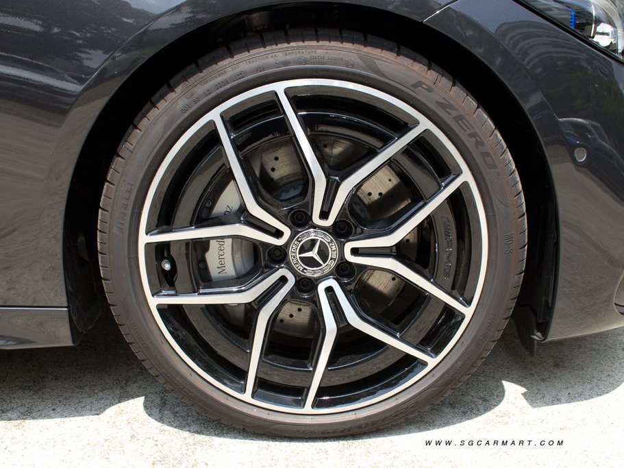 https://i.i-sgcm.com/new_cars/cars/21547/21547_g102