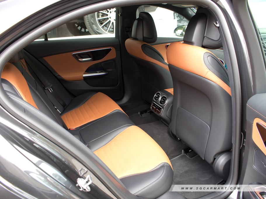 https://i.i-sgcm.com/new_cars/cars/21547/21547_g115
