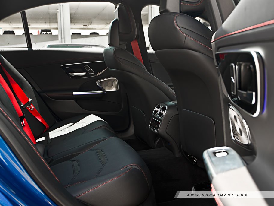 https://i.i-sgcm.com/new_cars/cars/21547/21547_g129