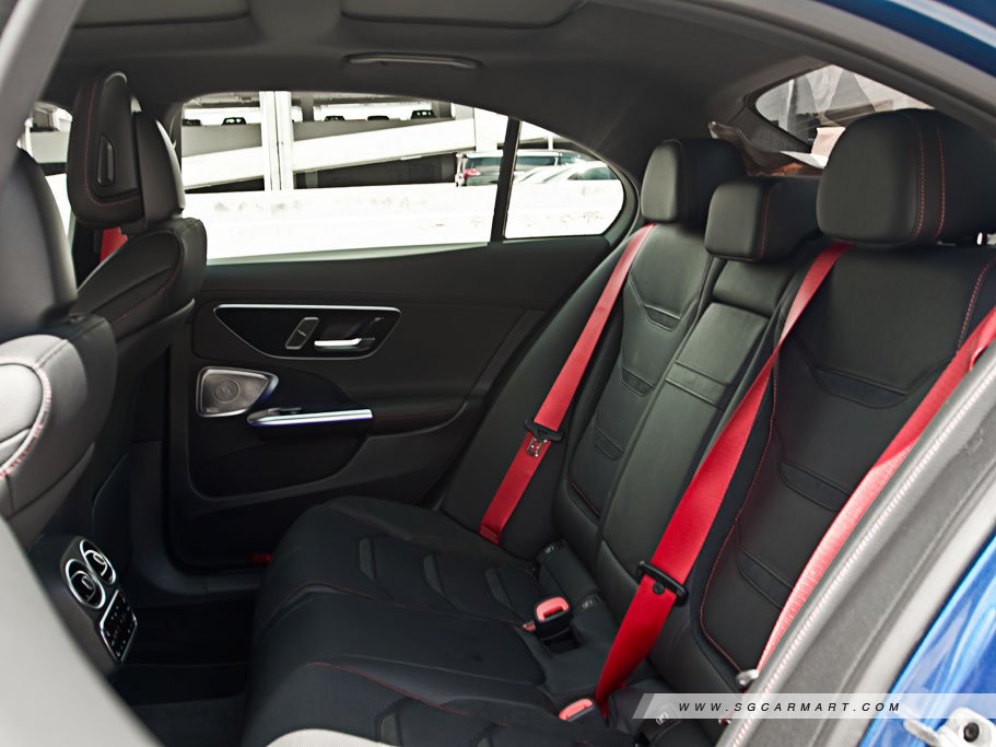 https://i.i-sgcm.com/new_cars/cars/21547/21547_g131