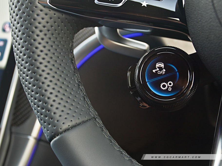 https://i.i-sgcm.com/new_cars/cars/21547/21547_g137