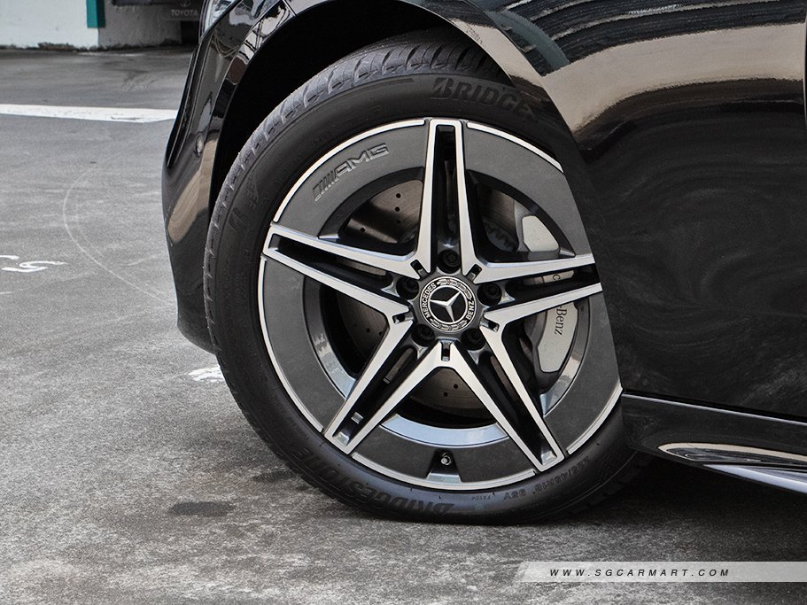 https://i.i-sgcm.com/new_cars/cars/21547/21547_g165