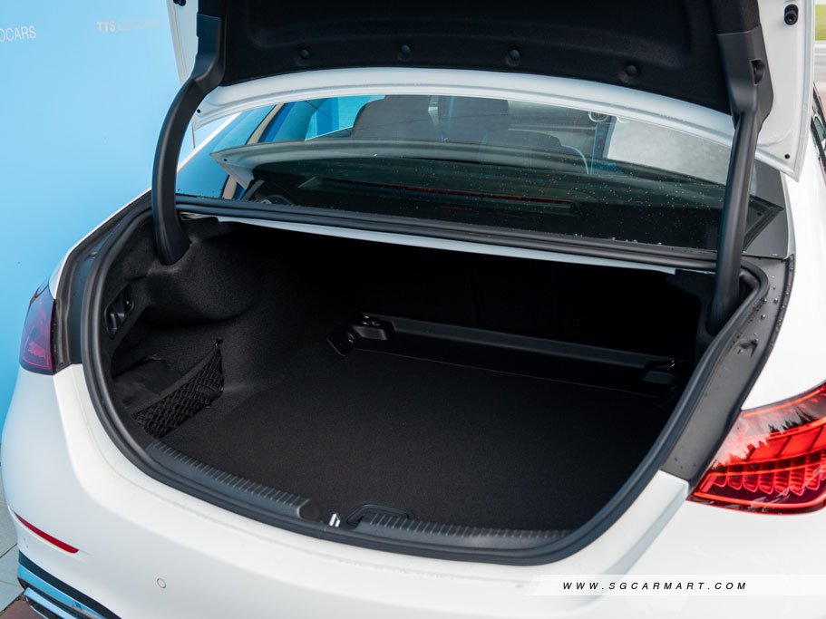 https://i.i-sgcm.com/new_cars/cars/21547/21547_g16