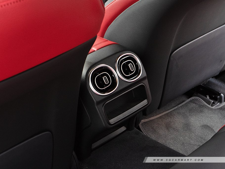 https://i.i-sgcm.com/new_cars/cars/21547/21547_g177