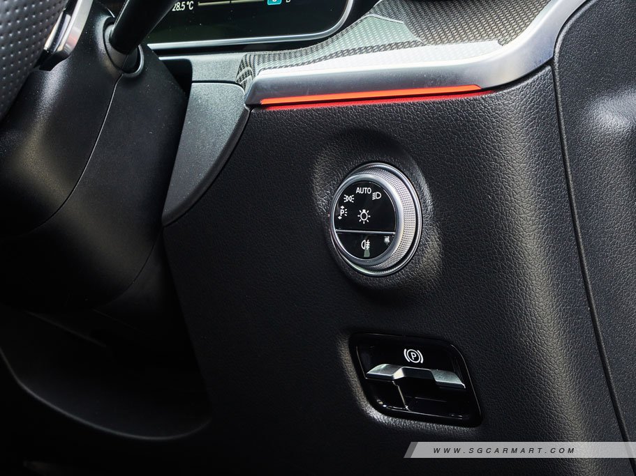 https://i.i-sgcm.com/new_cars/cars/21547/21547_g61