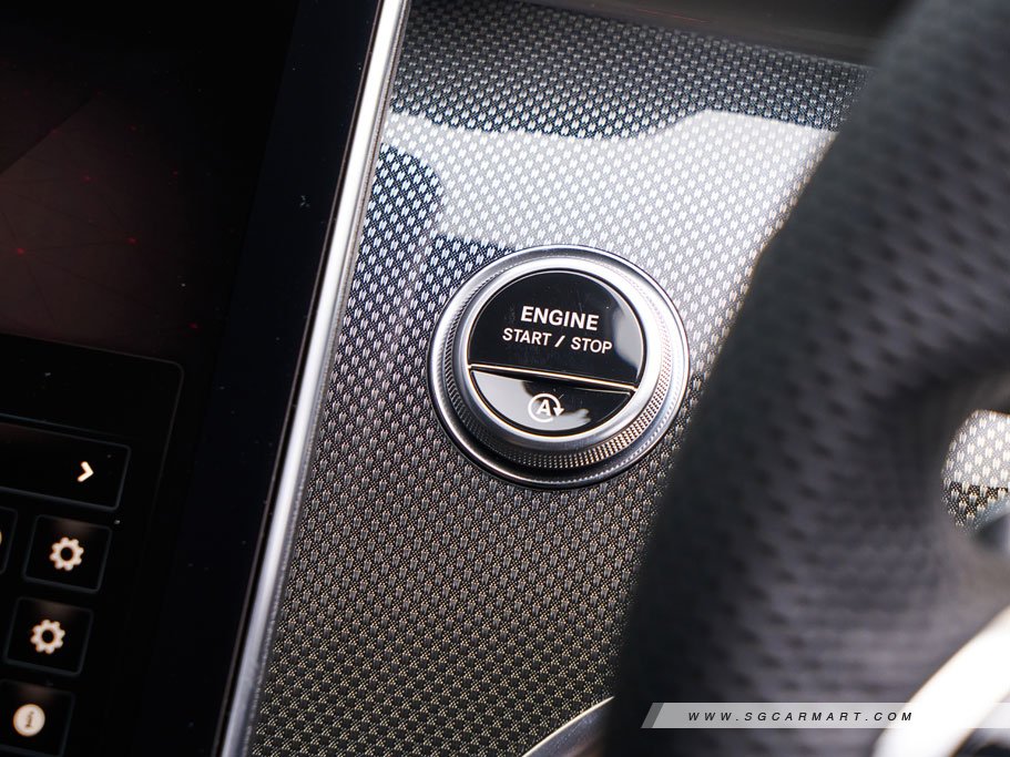 https://i.i-sgcm.com/new_cars/cars/21547/21547_g92