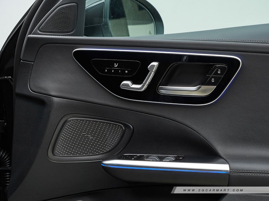 https://i.i-sgcm.com/new_cars/cars/21547/21547_g95