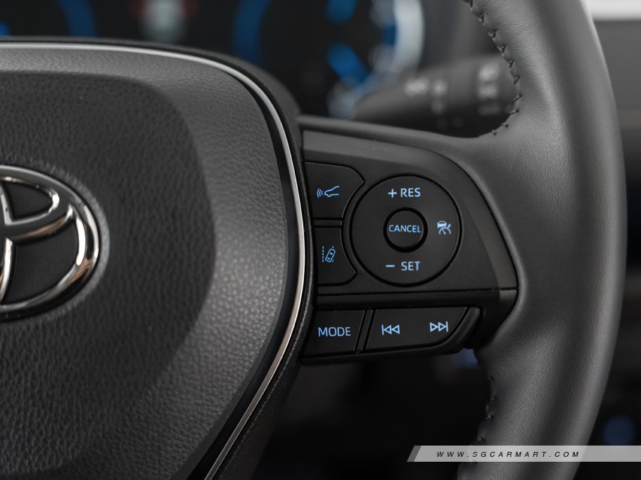 Toyota RAV4 Hybrid 2.5 Premium 34